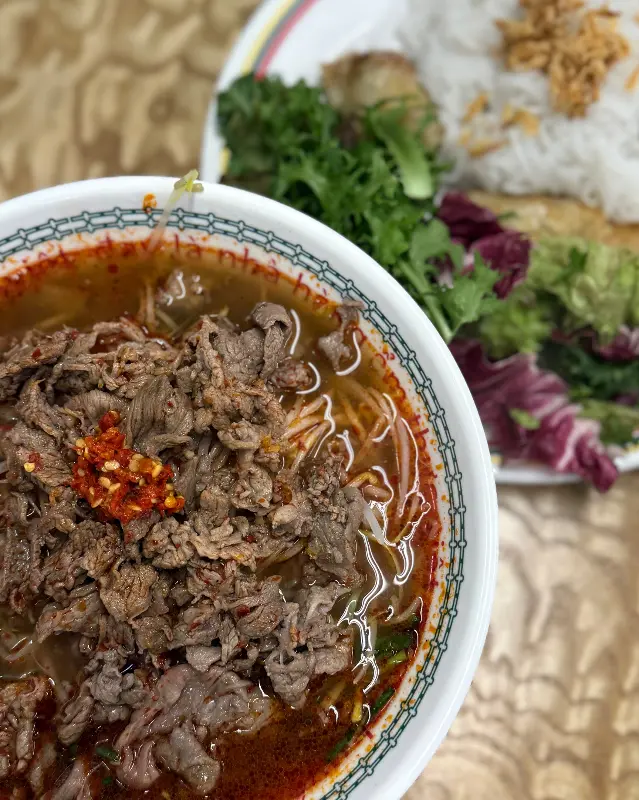 차돌양지 숙주 쌀국수