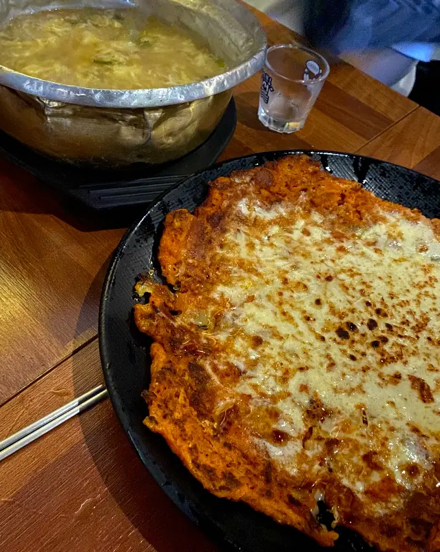 계란탕과 김치전