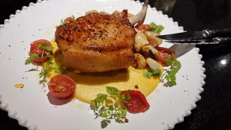 제주 흑돼지 프렌치렉 스테이크