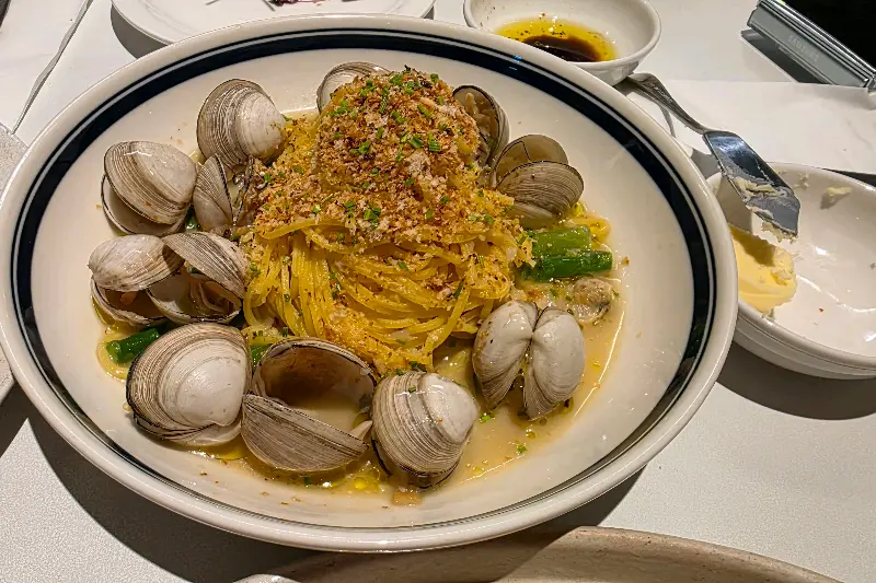 푸짐한 봉골레 파스타