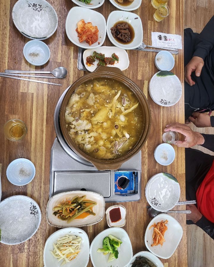 백숙 한 상 차림