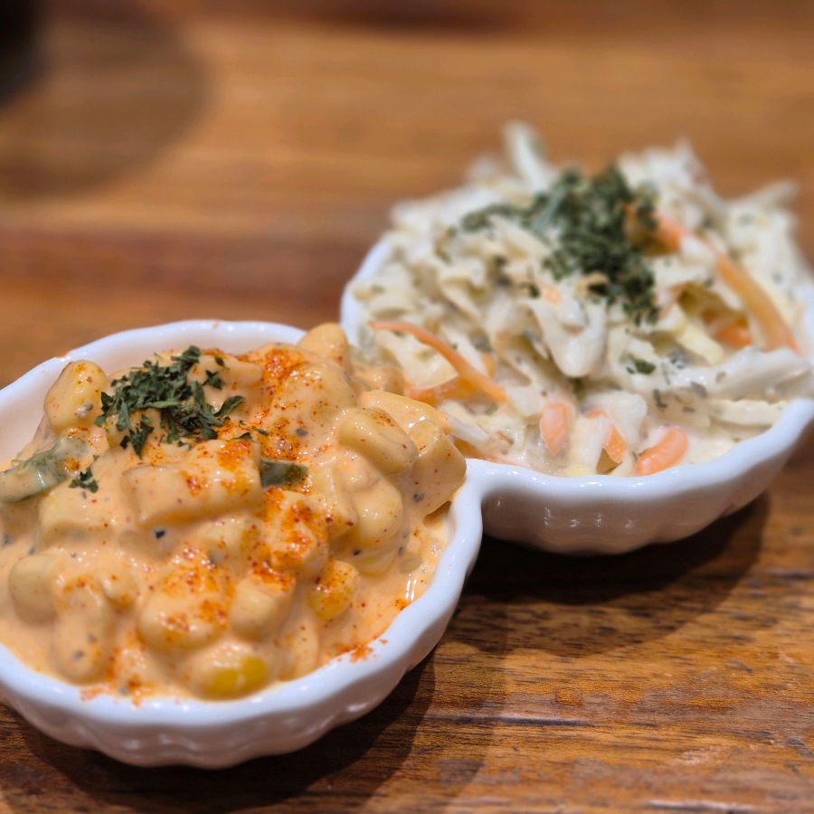 코울슬로와 콘 샐러드