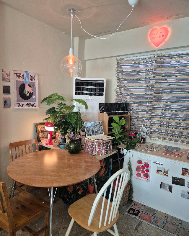 카페 내부 테이블