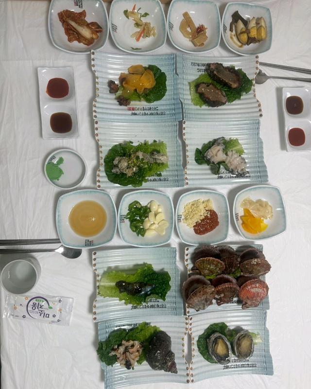 해녀소녀식당 전체 상차림