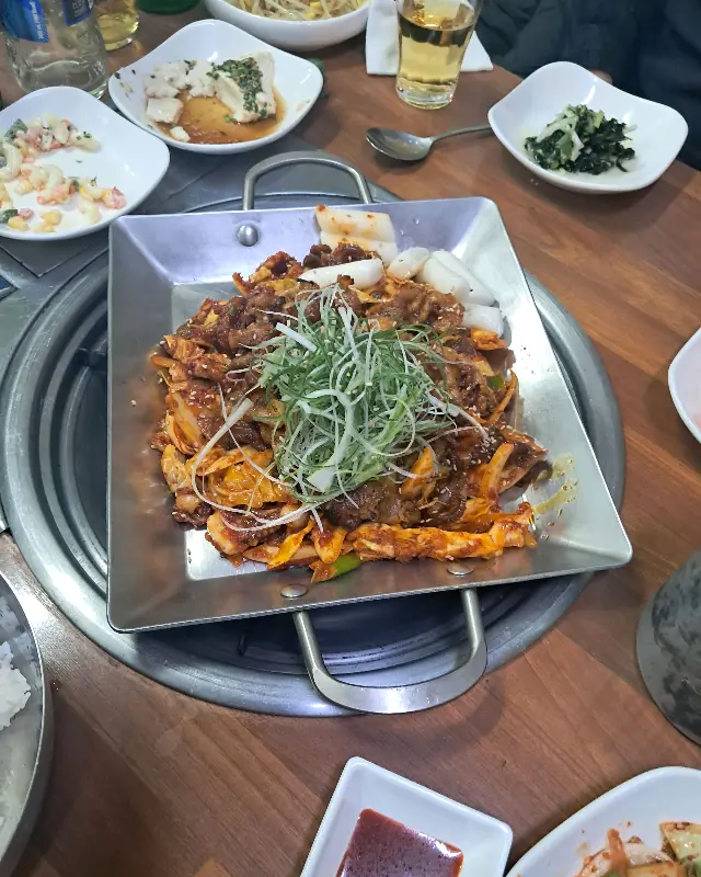 낙곱새와 밑반찬