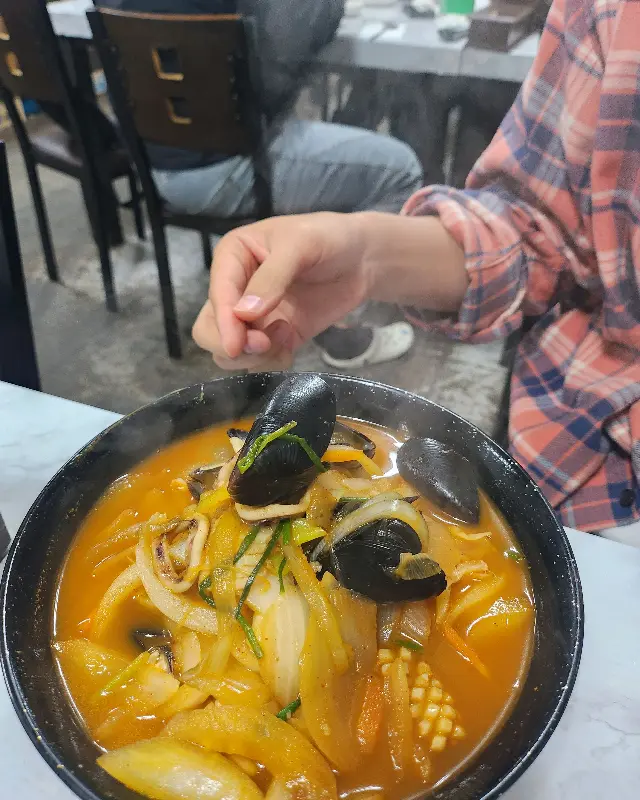 해물이 듬뿍 들어간 짬뽕