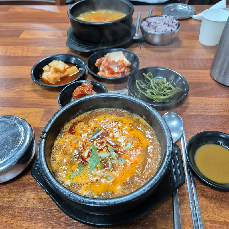 장터국밥 한상차림