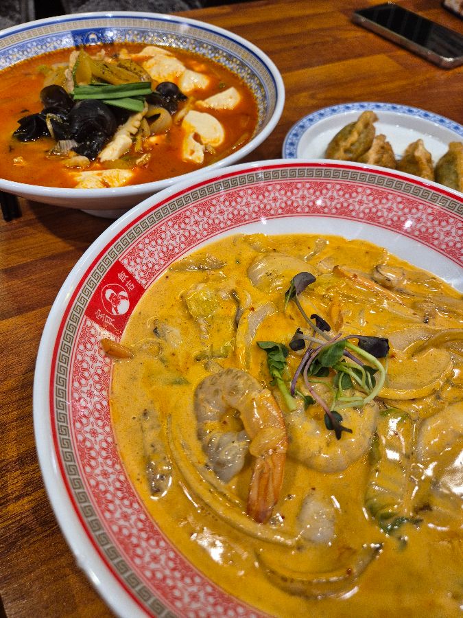 크림짬뽕과 군만두