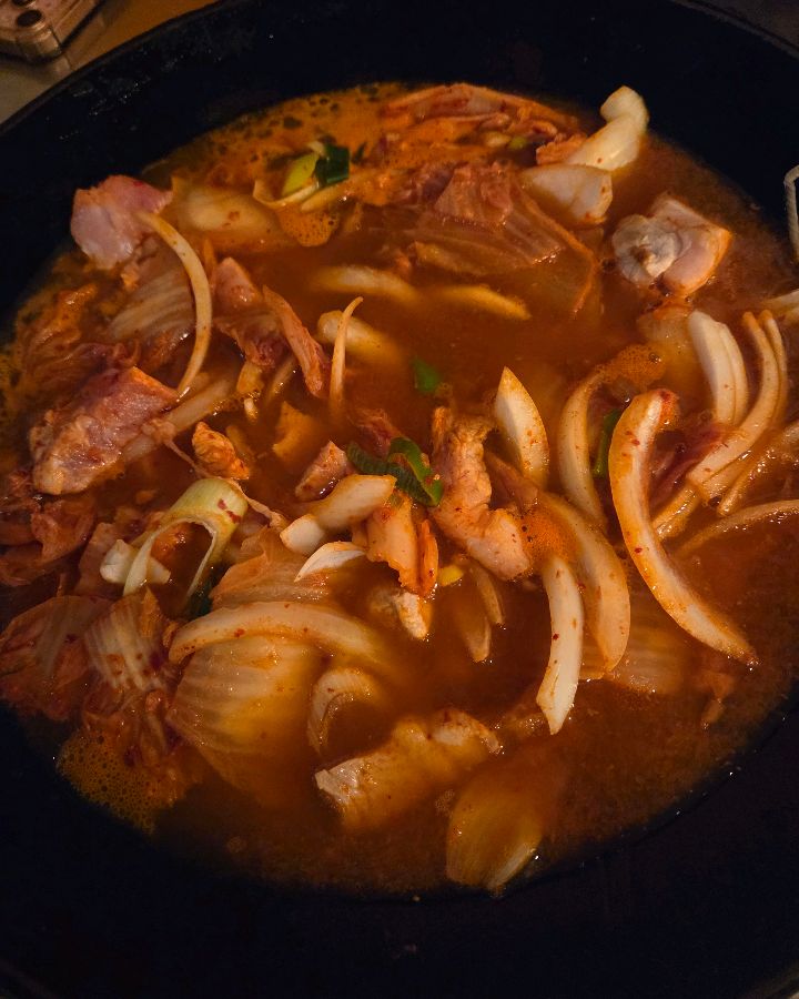 칼칼한 김치찌개