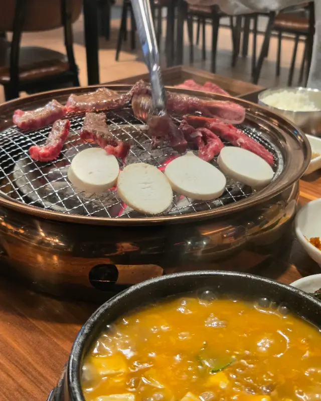 깊고 진한 맛이 일품인 된장찌개