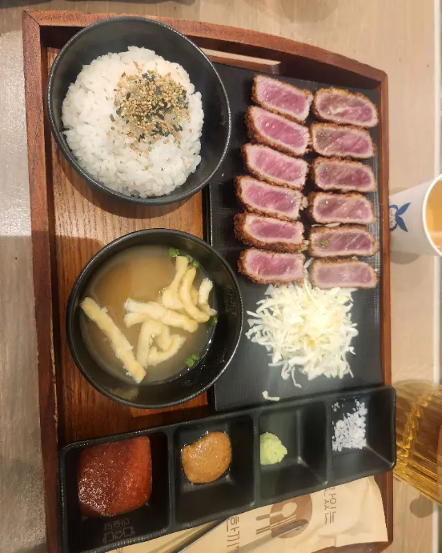 미슐당의 맛있는 규카츠 정식