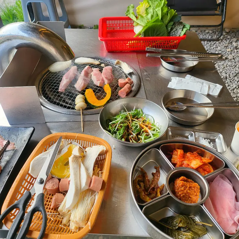 고기, 버섯, 소세지