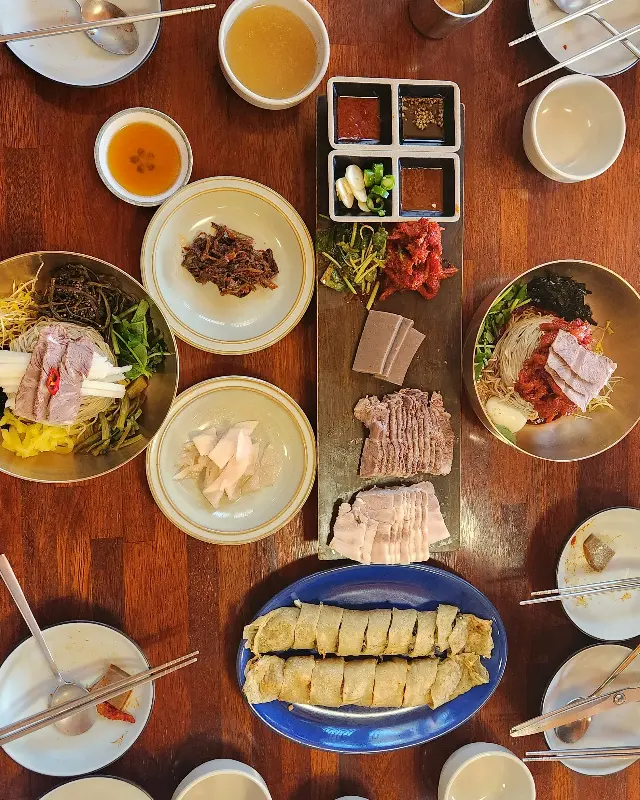 푸짐한 한 상 차림