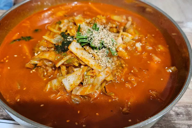 얼큰한 짬뽕 국물