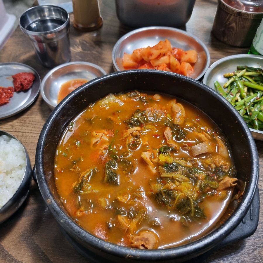 벼랑순대국 한상차림