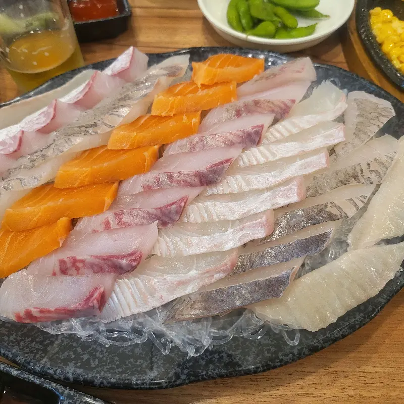 다양한 종류의 막회