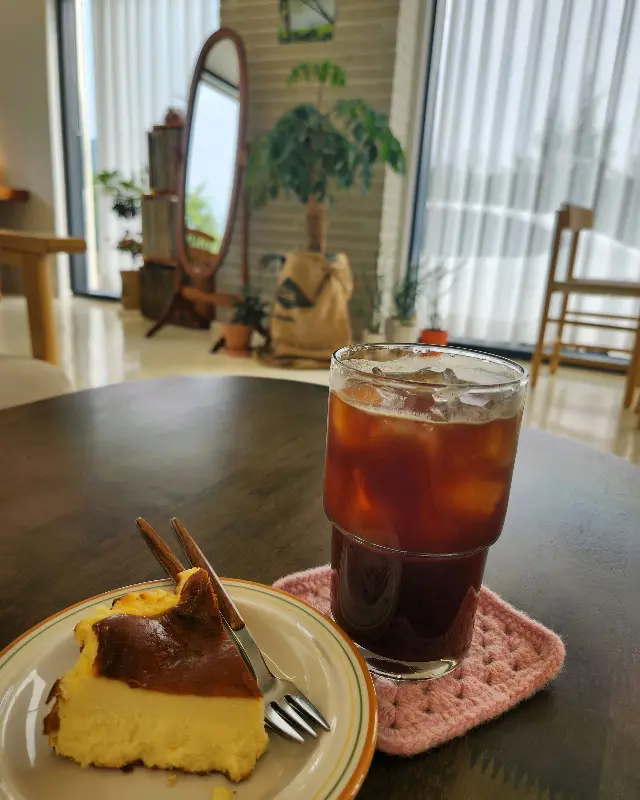 쇼케이스 속 디저트들