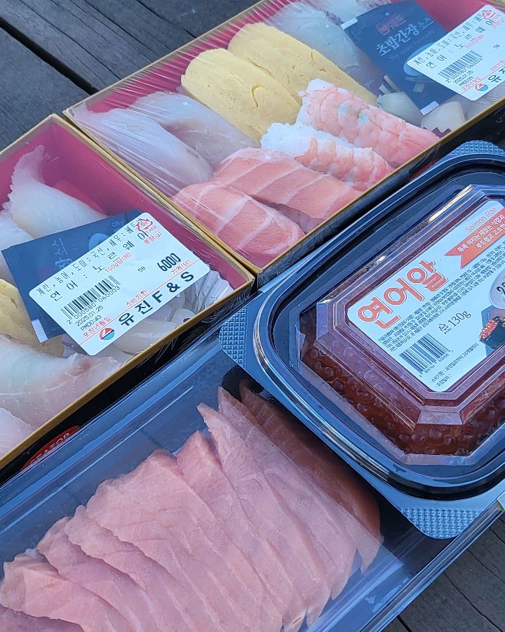 포장된 회와 초밥