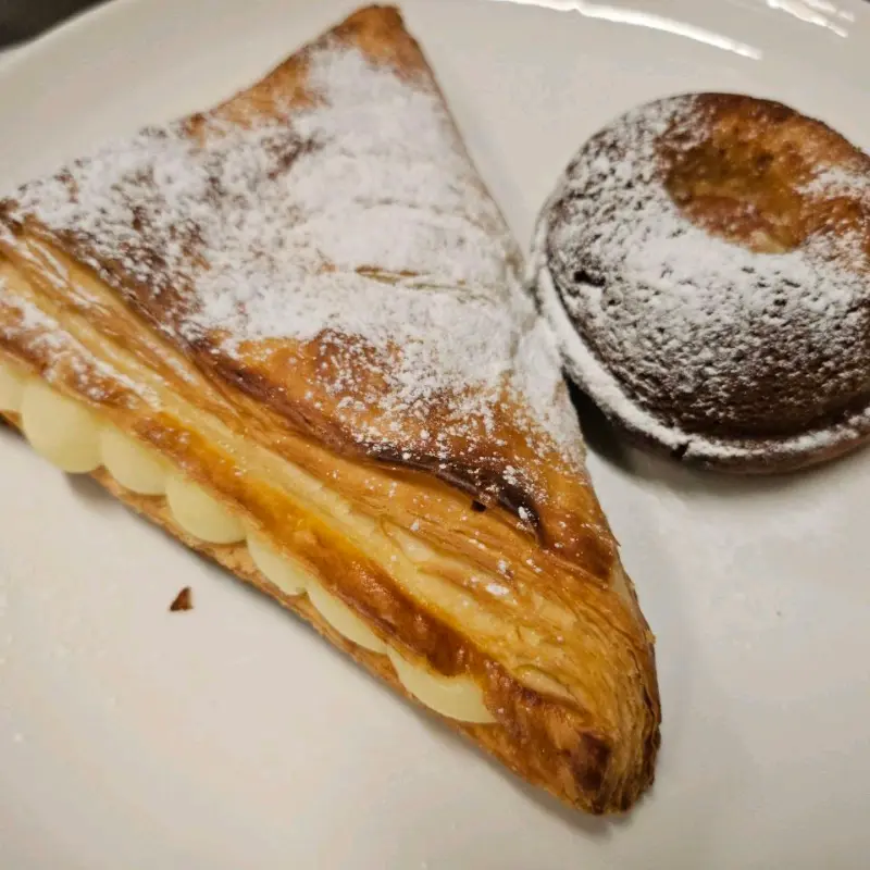 겉바속촉 애플파이