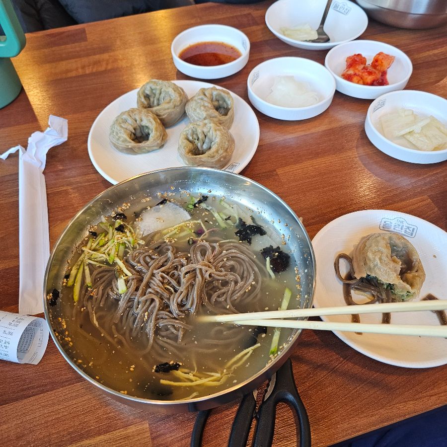 깔끔한 테이블 세팅