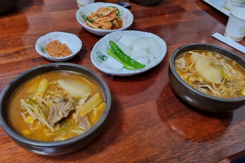 소고기국밥 한 상 차림