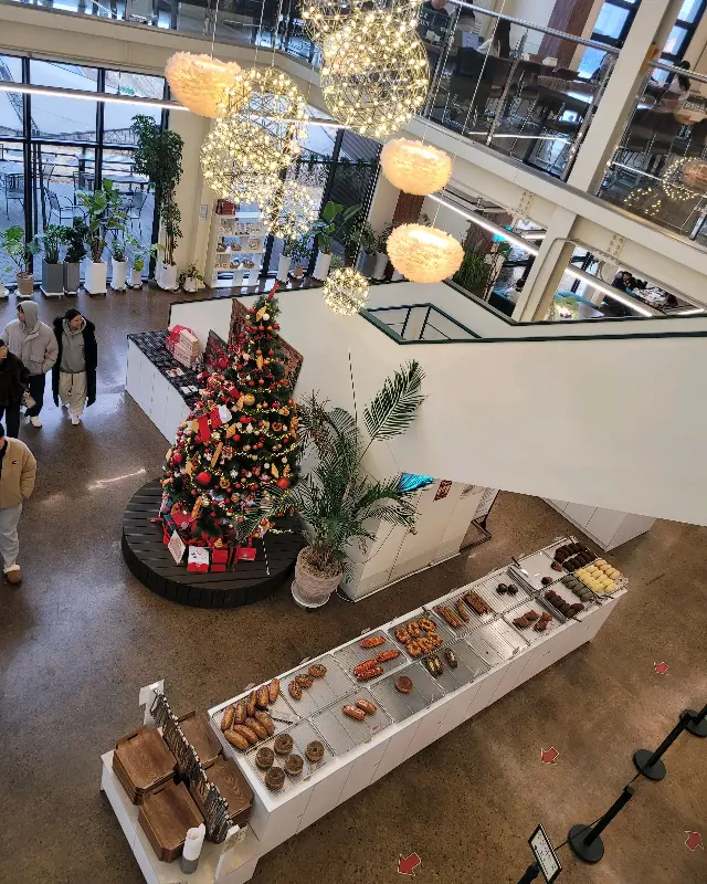 명장시대 오산점 1층 전경