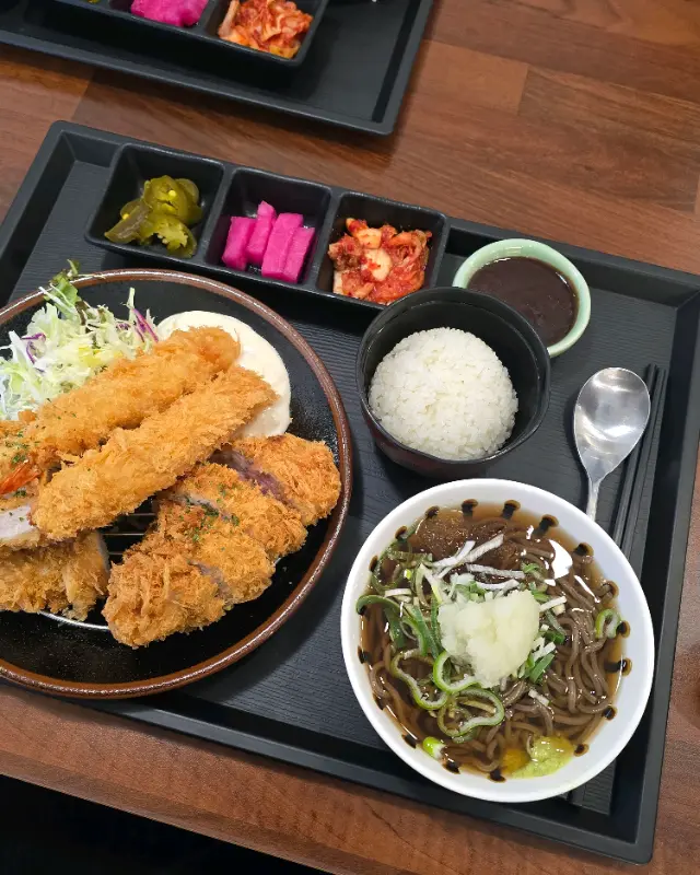 깔끔한 한상차림