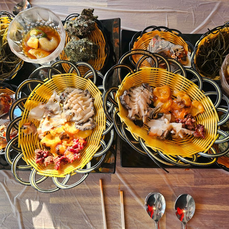 다채로운 해산물 모듬