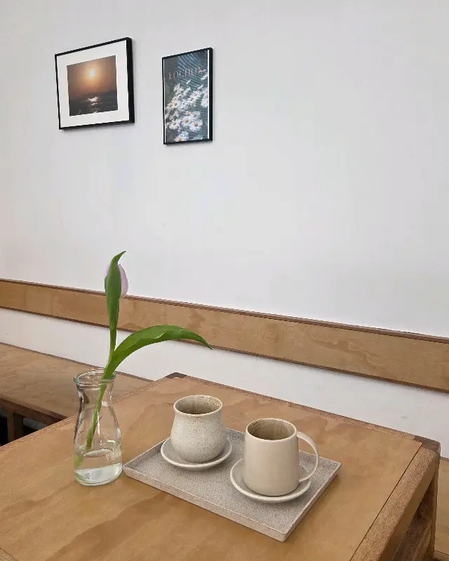 카페 내부 장식