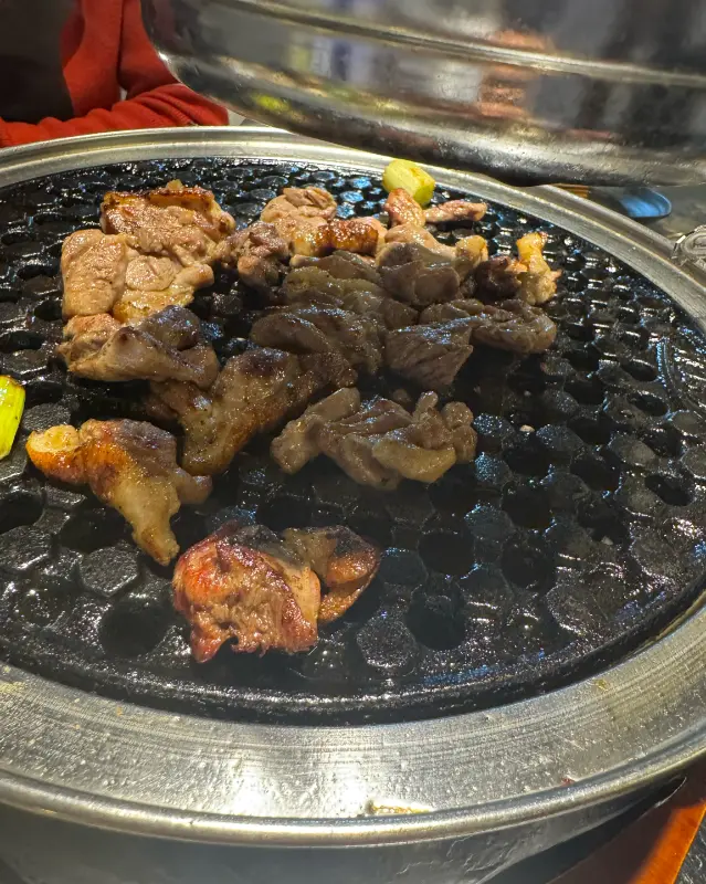 맛있게 익은 오리고기