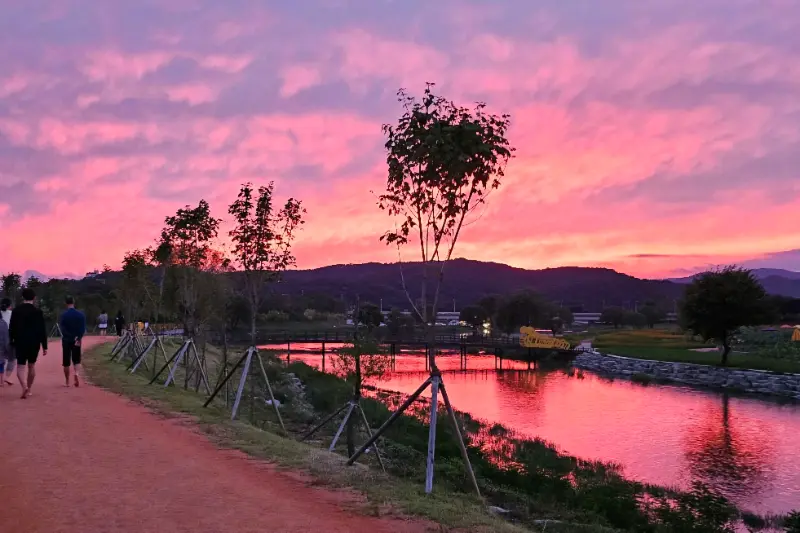 장성의 아름다운 노을