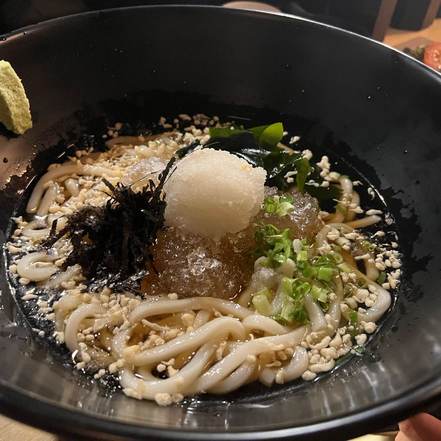 탱글탱글한 면발의 냉우동