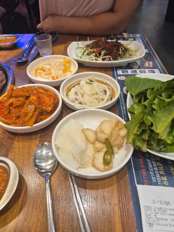 지글지글 익어가는 고기