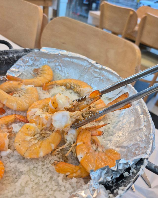 싱싱한 조개구이