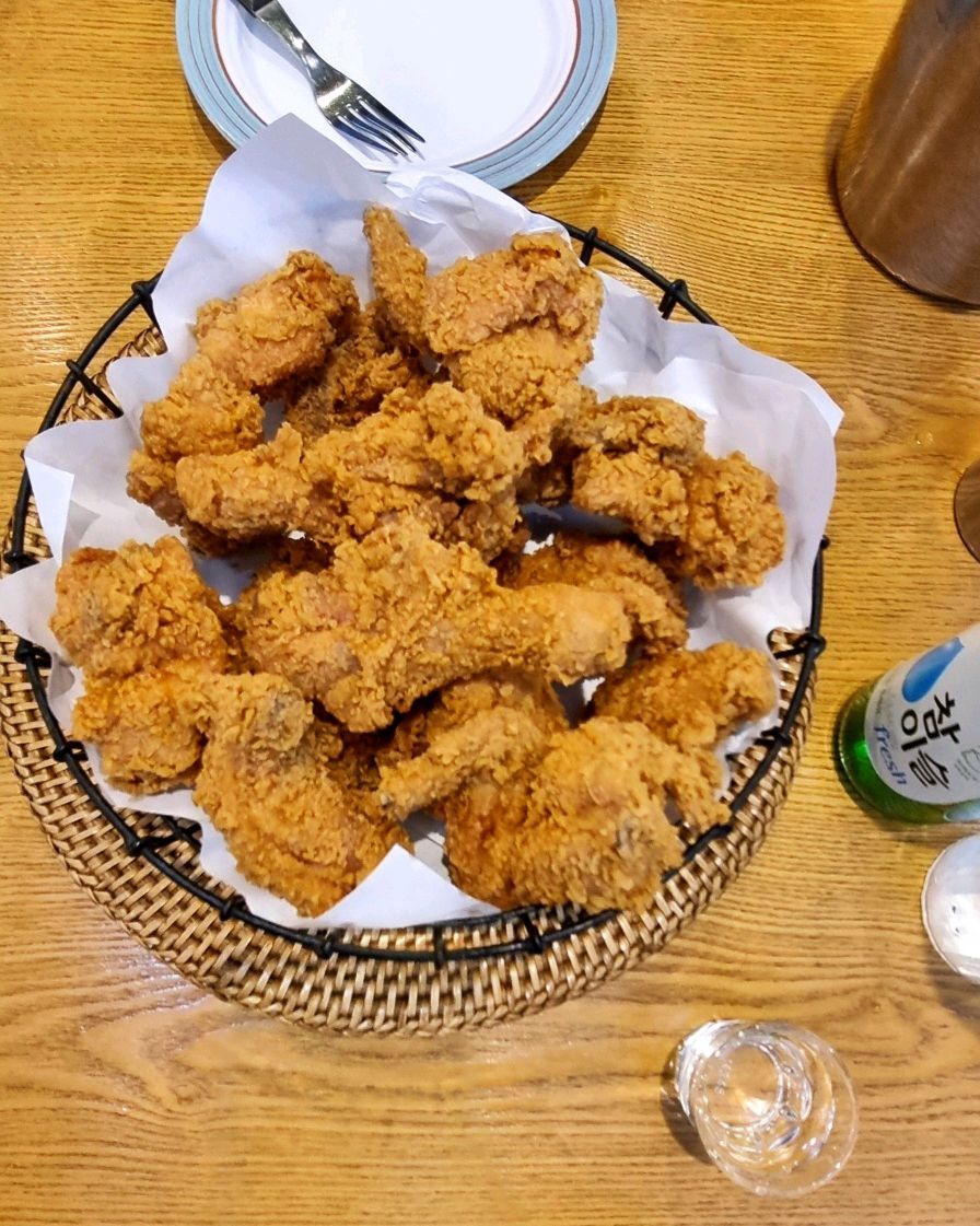 황금올리브 치킨 한상차림