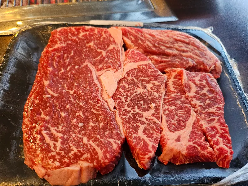 신선함이 눈으로도 보이는 한우