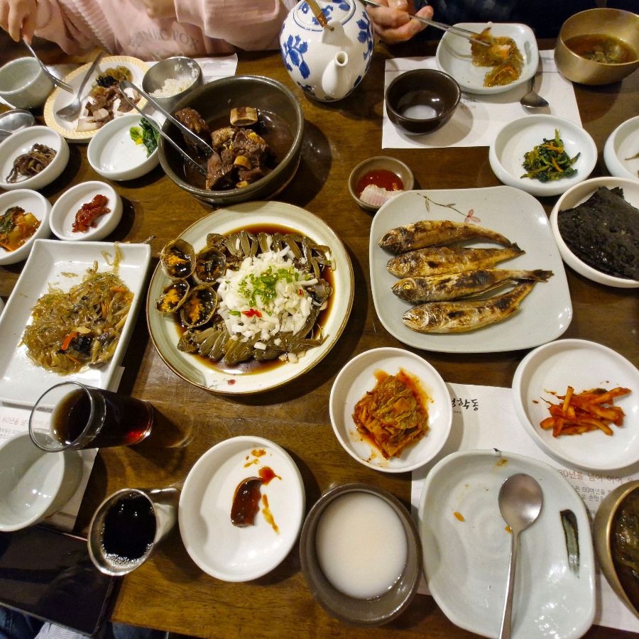 푸짐한 한상차림 항공샷