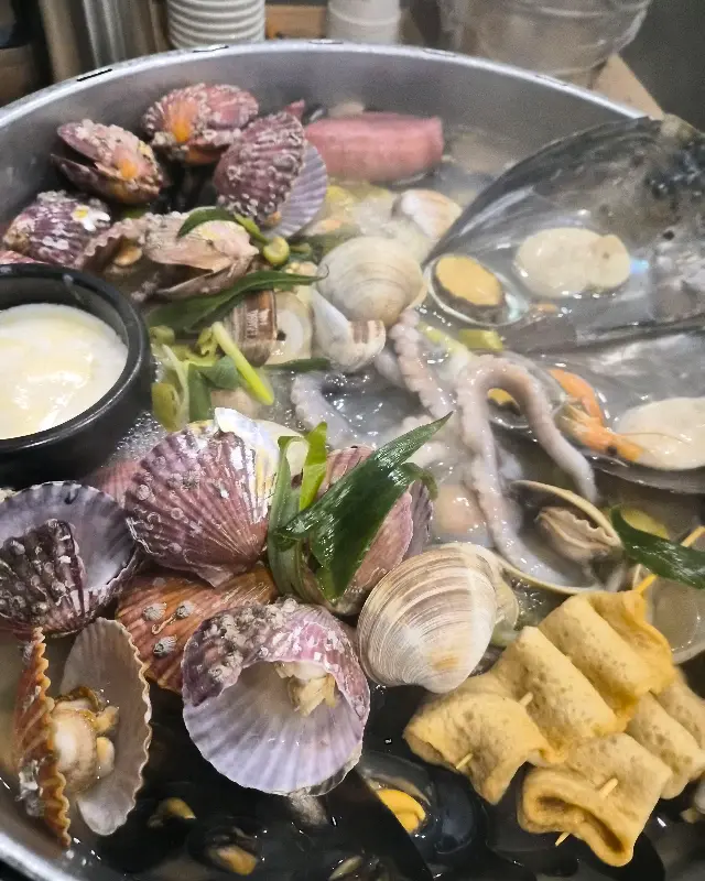 전복이 들어간 조개전골