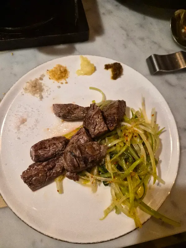 다양한 소스와 곁들여 먹는 즐거움