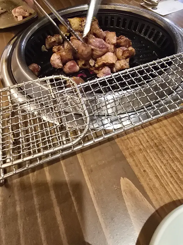 고기 굽는 모습