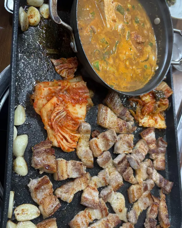 돼지고기 짜글이와 삼겹살