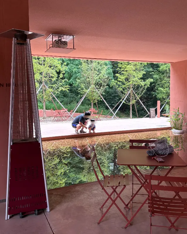 카페 야외 테라스