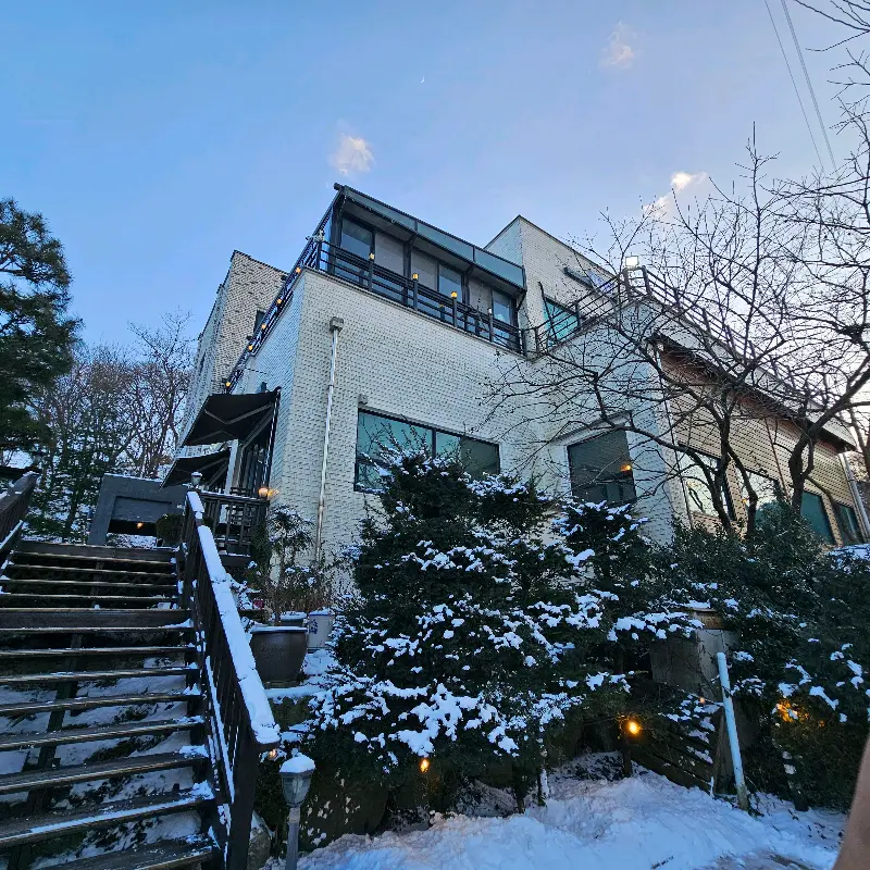 아디스브라운 외부 전경