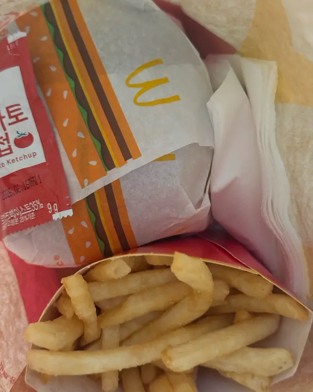 맥도날드 햄버거 세트