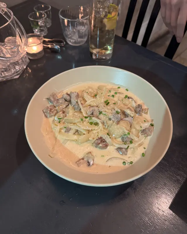 술이 술술 들어가는 분위기