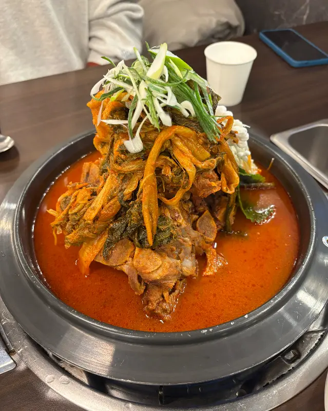 청년감자탕 뼈탑