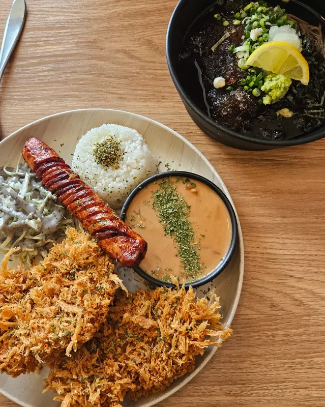 푸짐한 양의 쫄면