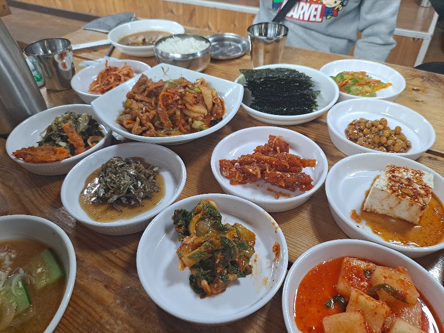 뽀얀 자태를 뽐내는 모두부