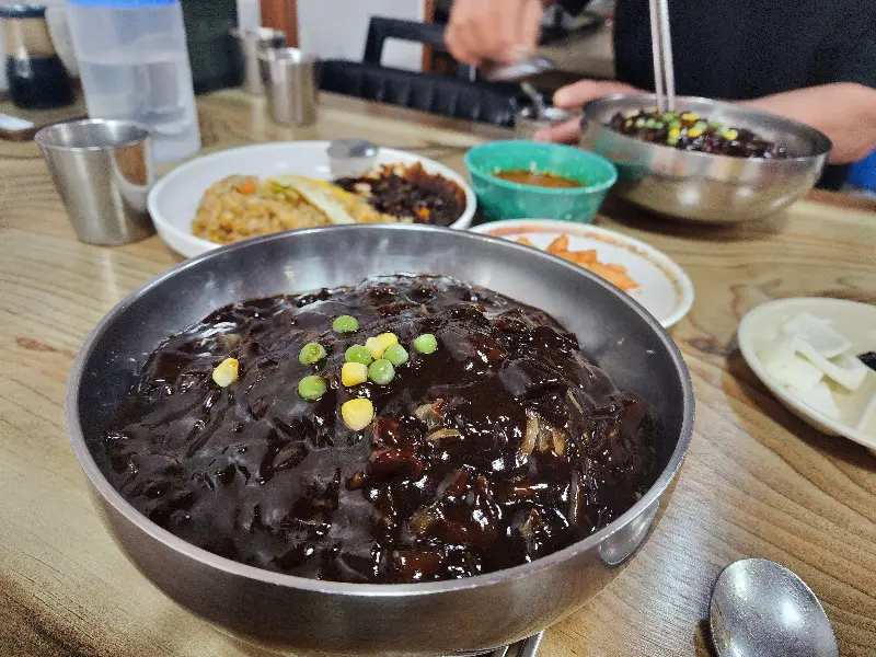 짜장면의 풍성한 모습