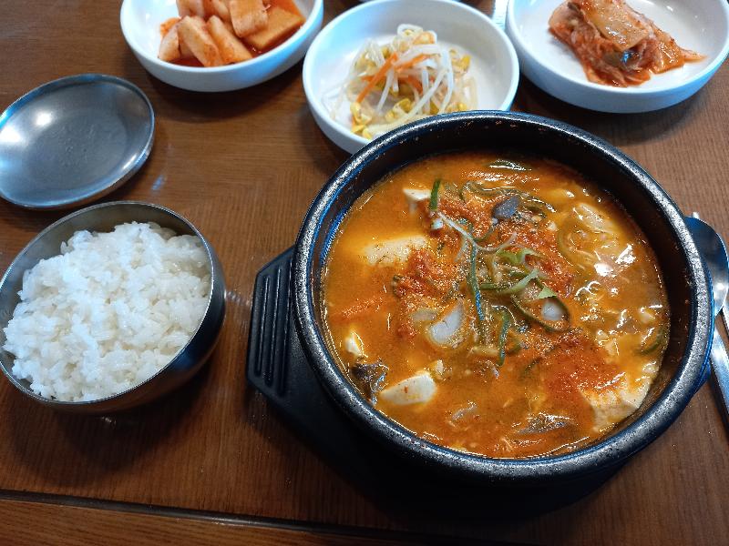 맛깔스러운 반찬